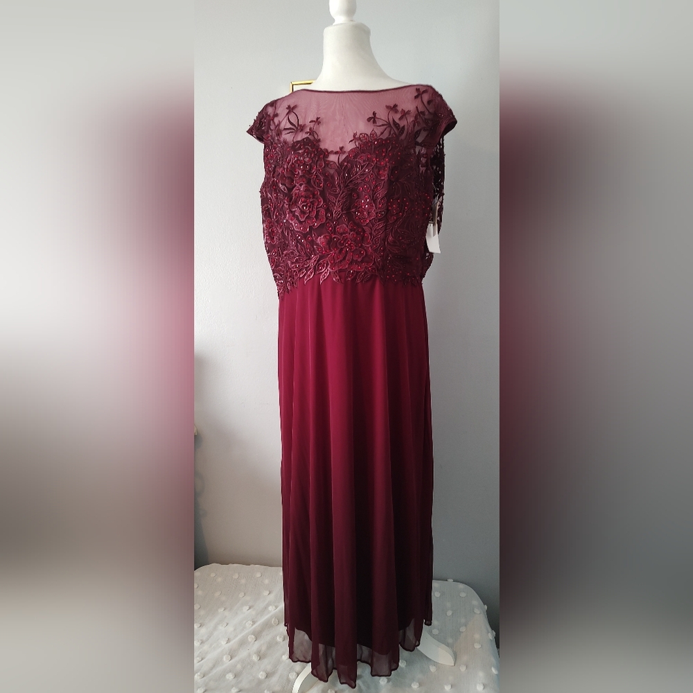 David's Birthday By cachet Women dress Color Wide Size 16 Party Wedding New